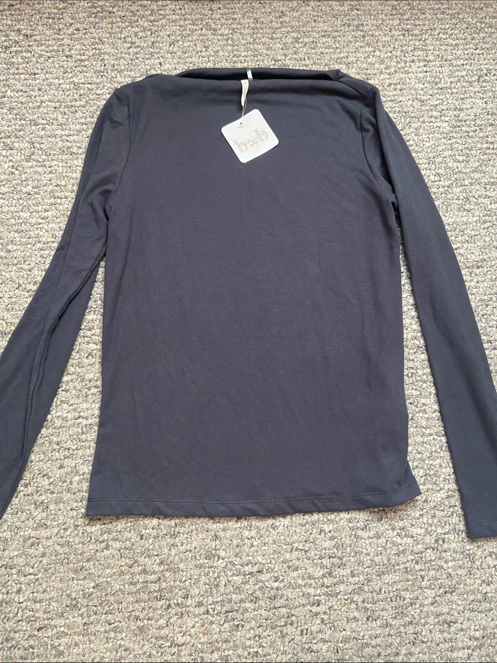 Bates Sisters Boutique Long sleeve top NWT
